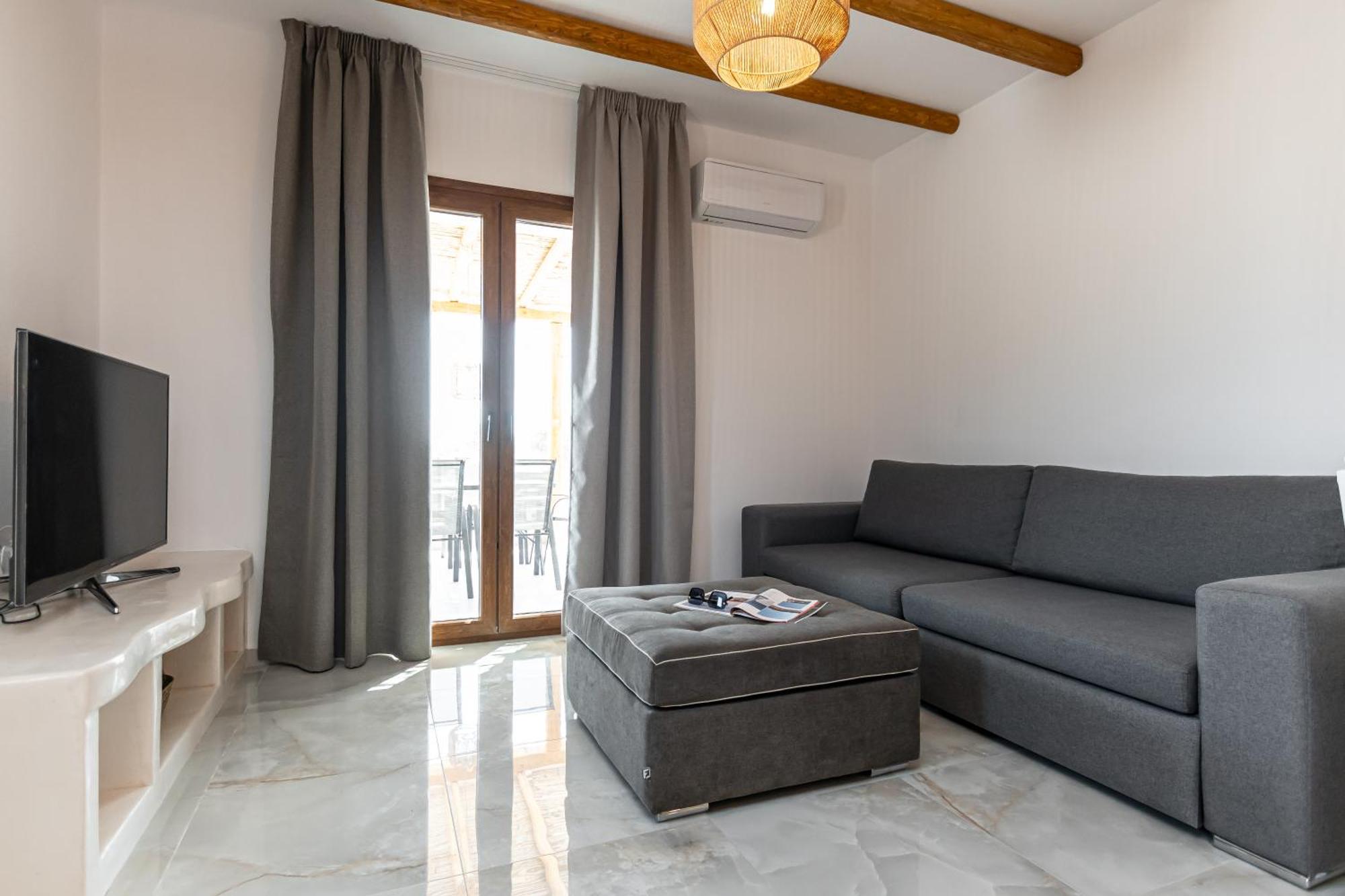 Naxos Beachwalk Villa Plaka Maragkas Ngoại thất bức ảnh